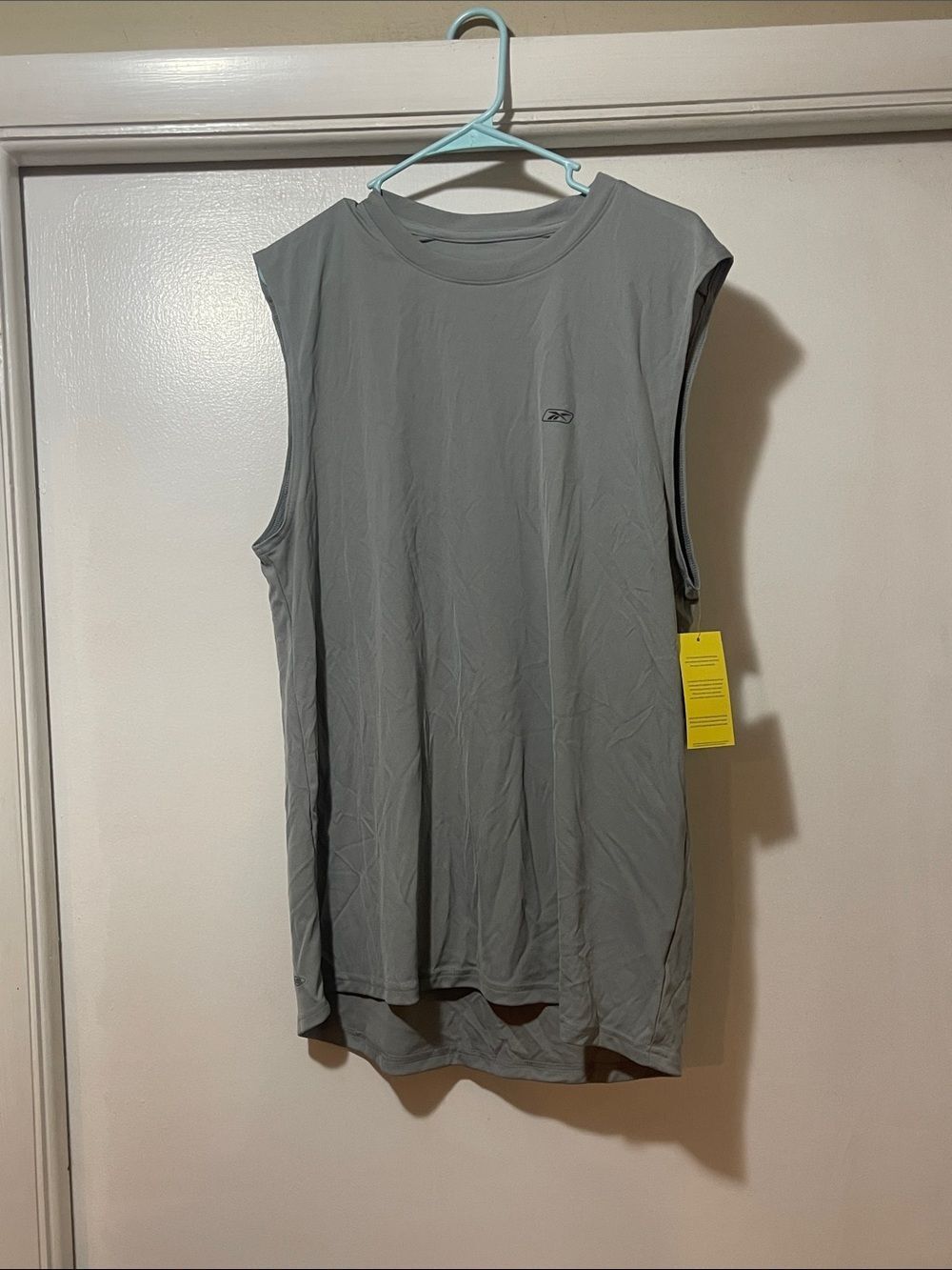 Reebok Gray Muscle Tee - Sleeveless Performance Top NWT  Xl